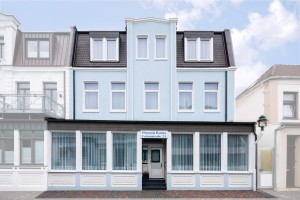 Pension Kama Luisenstraße 21Aussenansicht